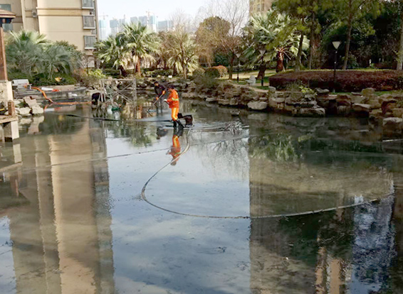 陆川景观池淤泥清理